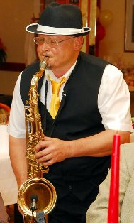 Der Saxophonist Jan Gryz – Saxophonspieler Saxophonmusik,Hochzeit, Solo Saxophon